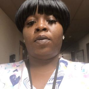 Meet your Posher, Salina